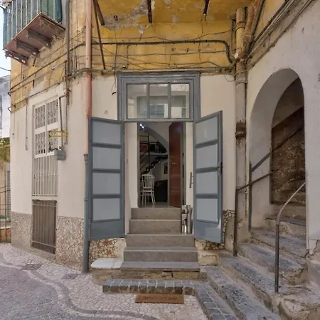 Apartament Borgo Partenope